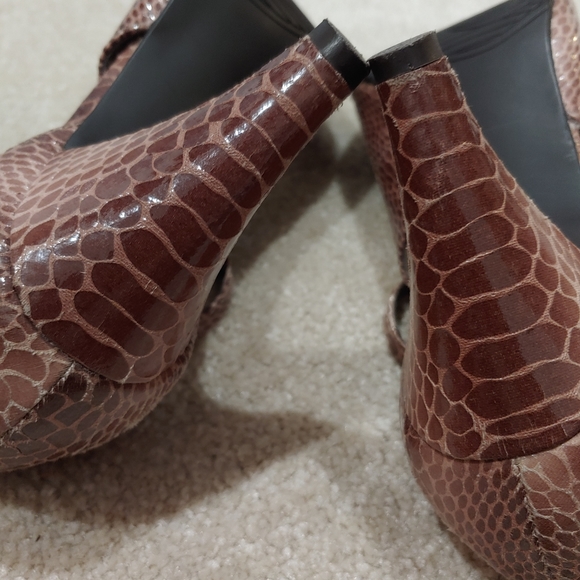 Sam & Libby brown snakeskin heels - Picture 8 of 10